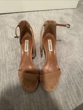 Steve Madden Cognac Tan Open-Toe Ankle-Strap Block Heels